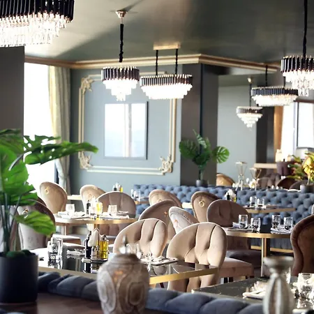 Luxury Premium Finese