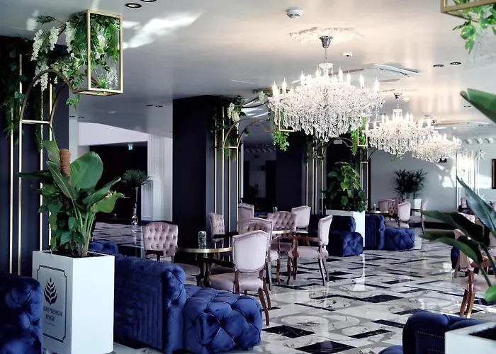 Luxury Premium Finese Hotel *