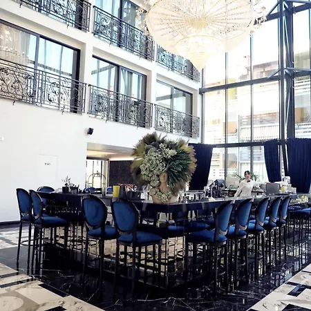 Hotell Luxury Premium Finese *