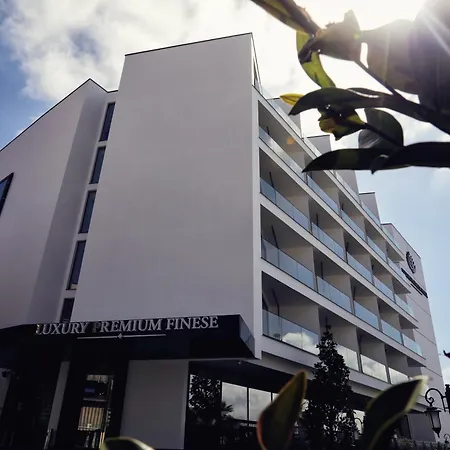 Luxury Premium Finese Hotel Golem (Tirana)