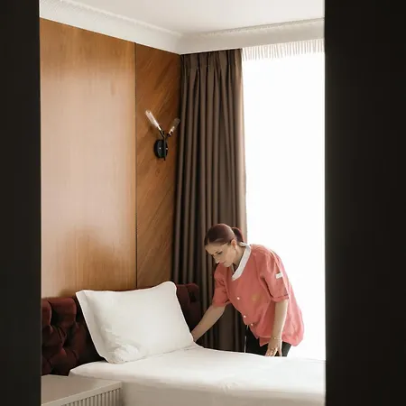 Luxury Premium Finese Hotell Golem (Tirana)